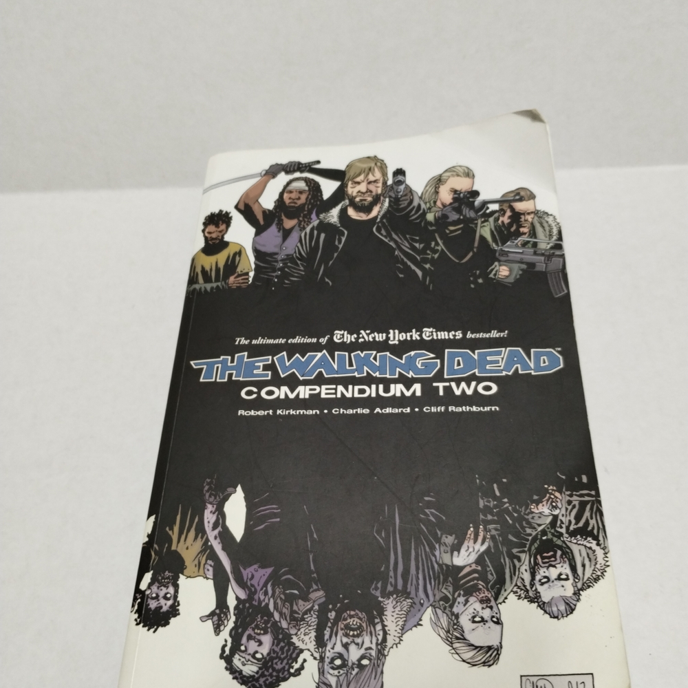 The Walking Dead: Compendium Two - image 1
